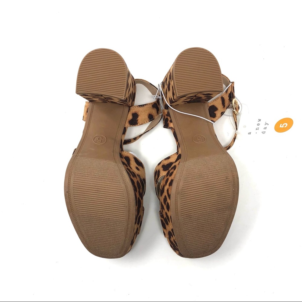 A New Day Gabriella Animal Print Platform Heels - Picture 7 of 8